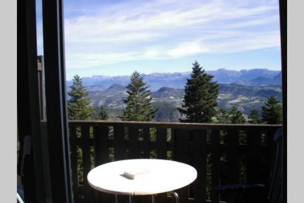 Appartement Studette dans station de ski aux pieds des pistes Selonnet